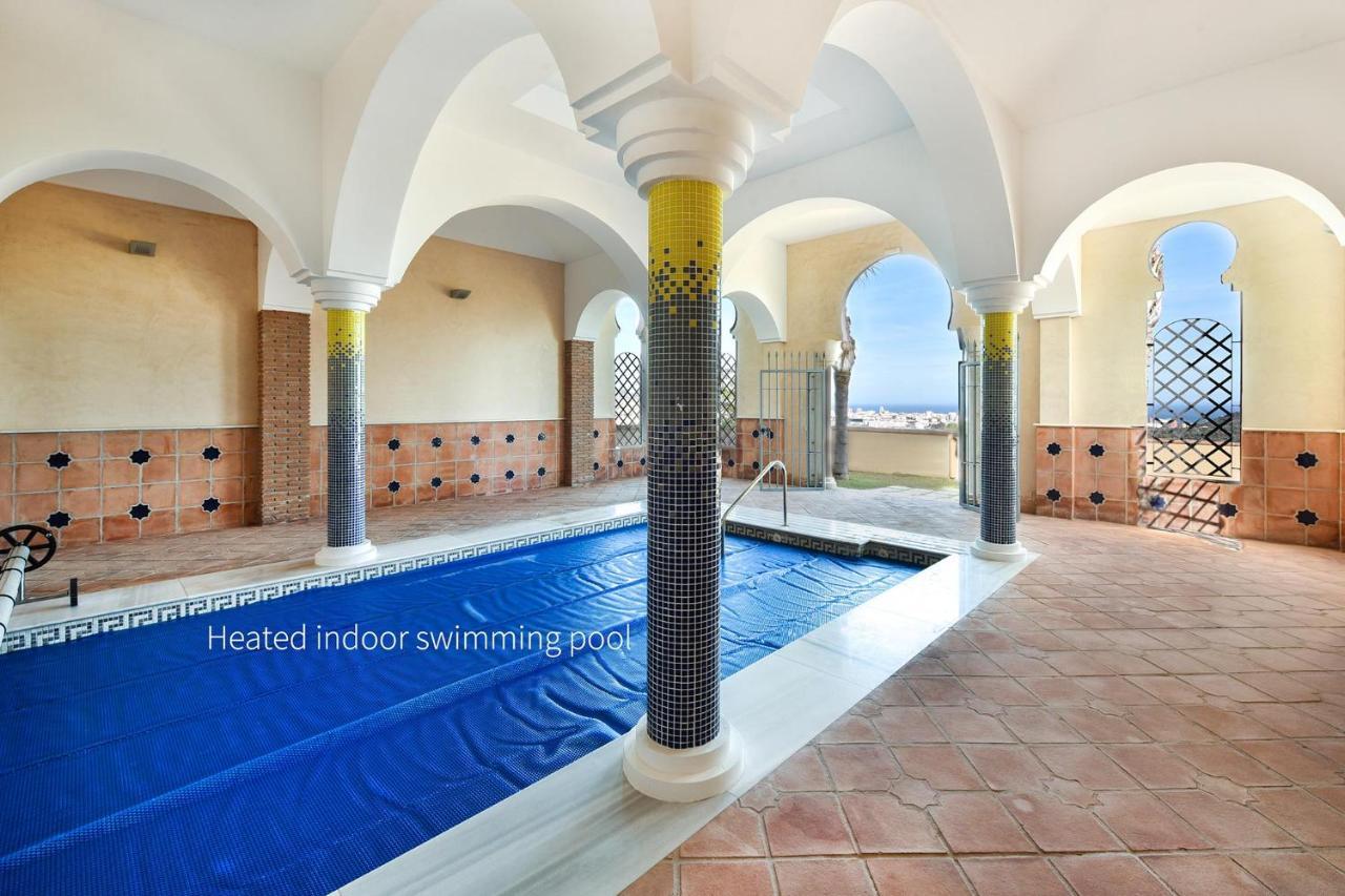 Apartament Castillo Malaga Zewnętrze zdjęcie